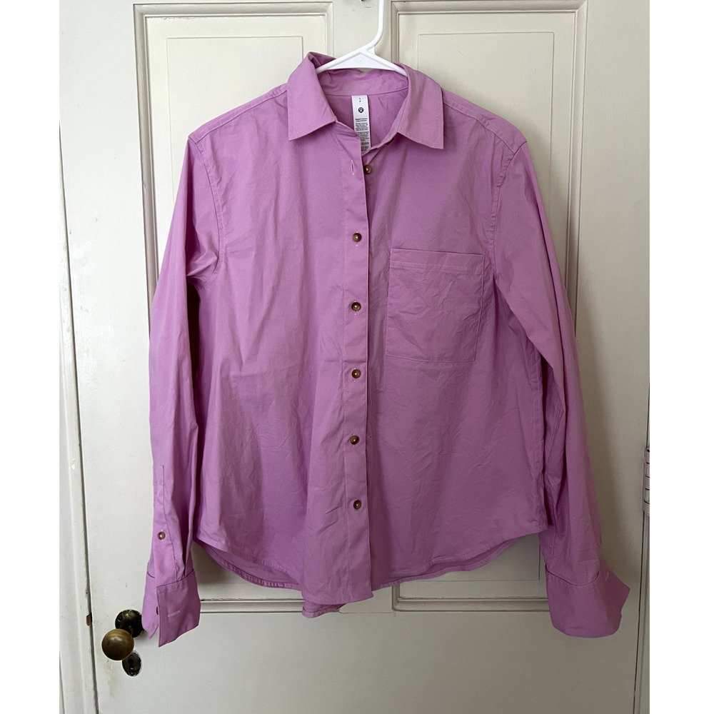 Lululemon Relaxed-Fit Cotton-Blend Poplin Button-Down Shirt Vitapink - large fit - Picture 3 of 7